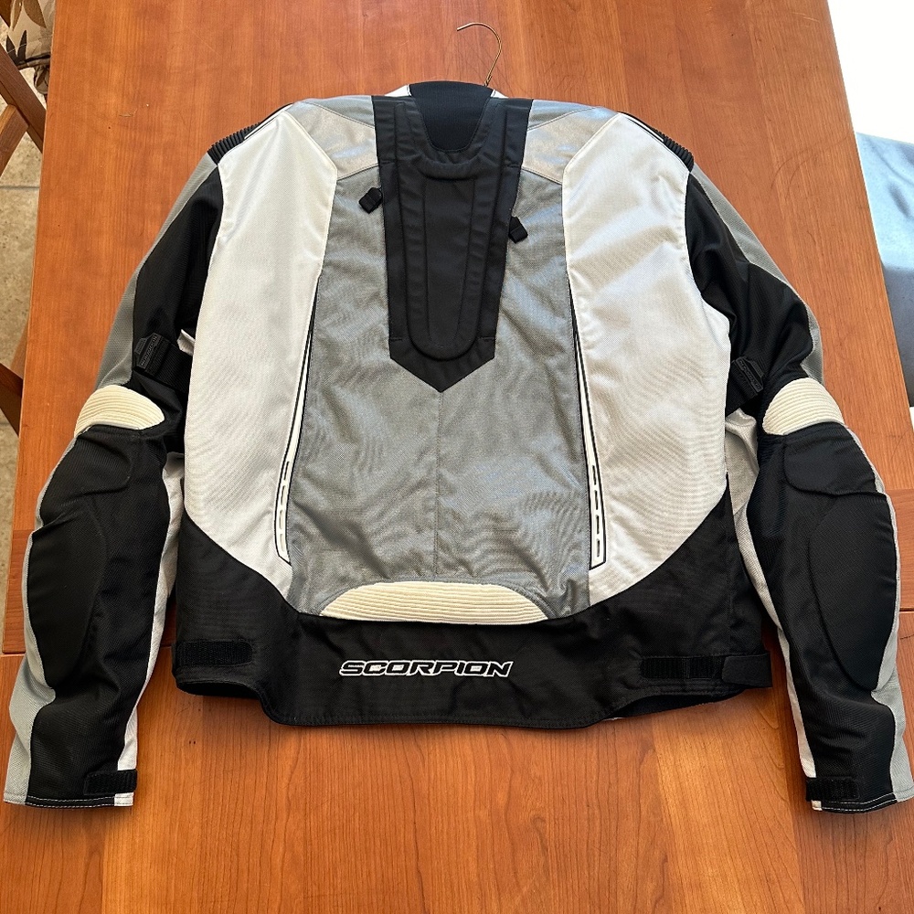 Motorcycle jacket - Picture 2 of 2